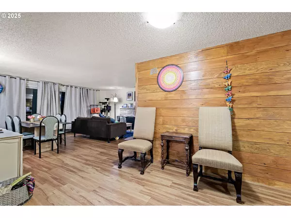 Eugene, OR 97405,2115 TRILLIUM ST