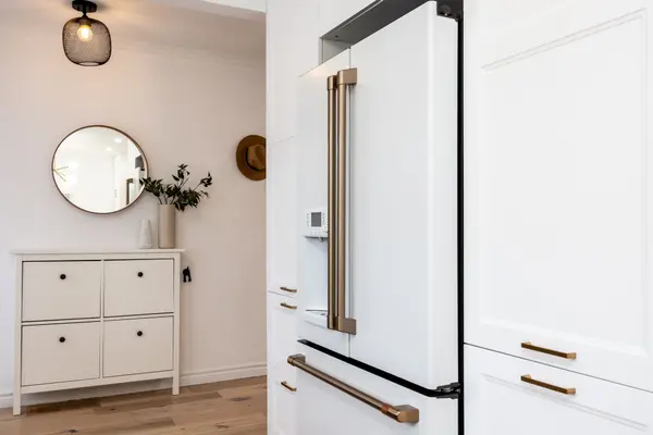 Toronto E04, ON M1K 2G7,106 Foxridge DR