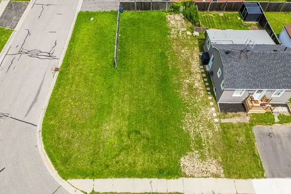 Oshawa, ON L1J 2X9,336 Annapolis AVE