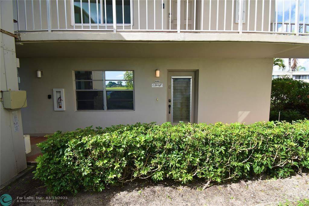 Delray Beach, FL 33484,302 Flanders G Drive  #302