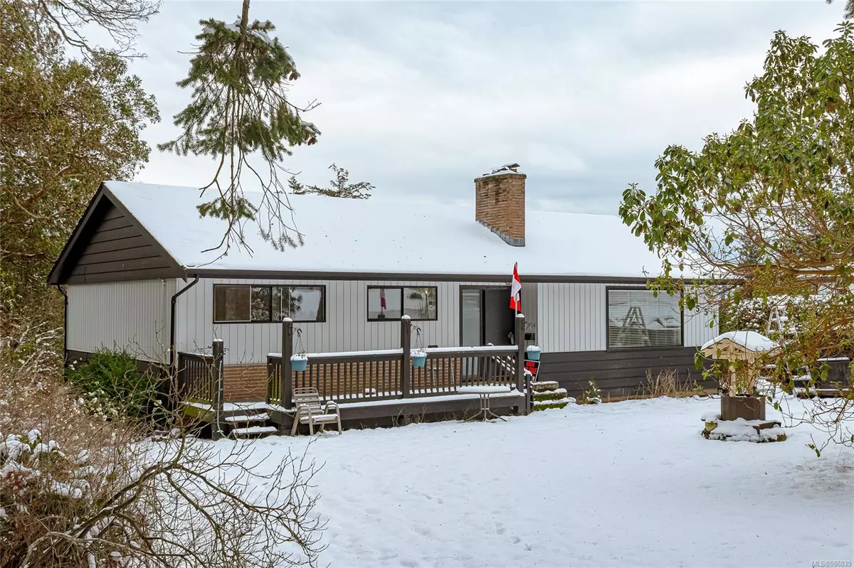 North Saanich, BC V8L 1L4,8551 Ebor Terr