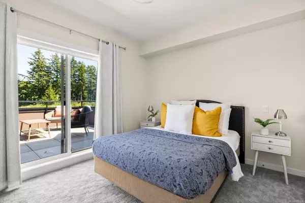 Langford, BC V9B 0R1,1464 Bear Mountain Pkwy #107