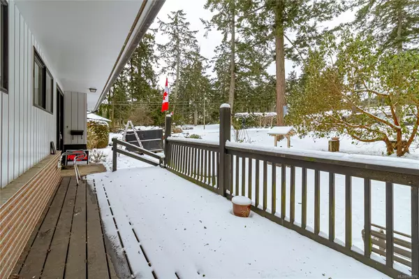 North Saanich, BC V8L 1L4,8551 Ebor Terr