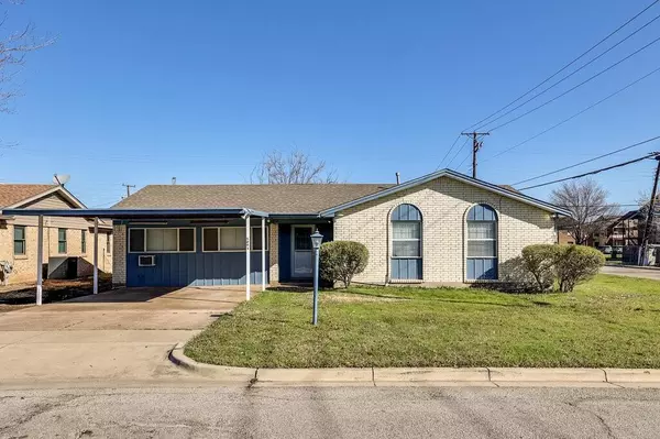 5041 Ira Street, Haltom City, TX 76117