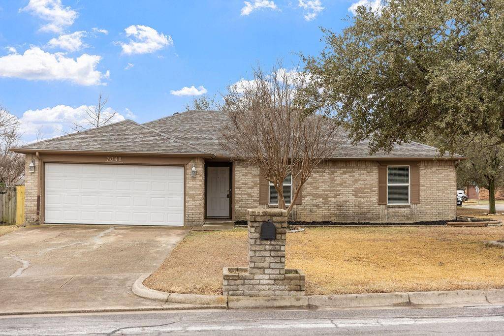 7048 Green Ridge Trail, North Richland Hills, TX 76182