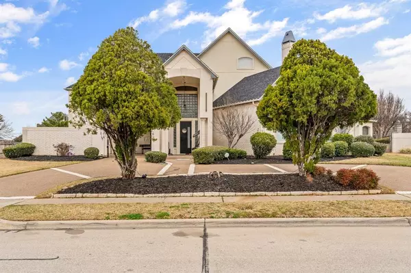 200 Mill Crossing W #W, Colleyville, TX 76034