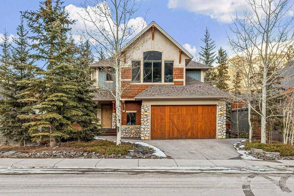 215 Miskow Close, Canmore, AB T1W3G7