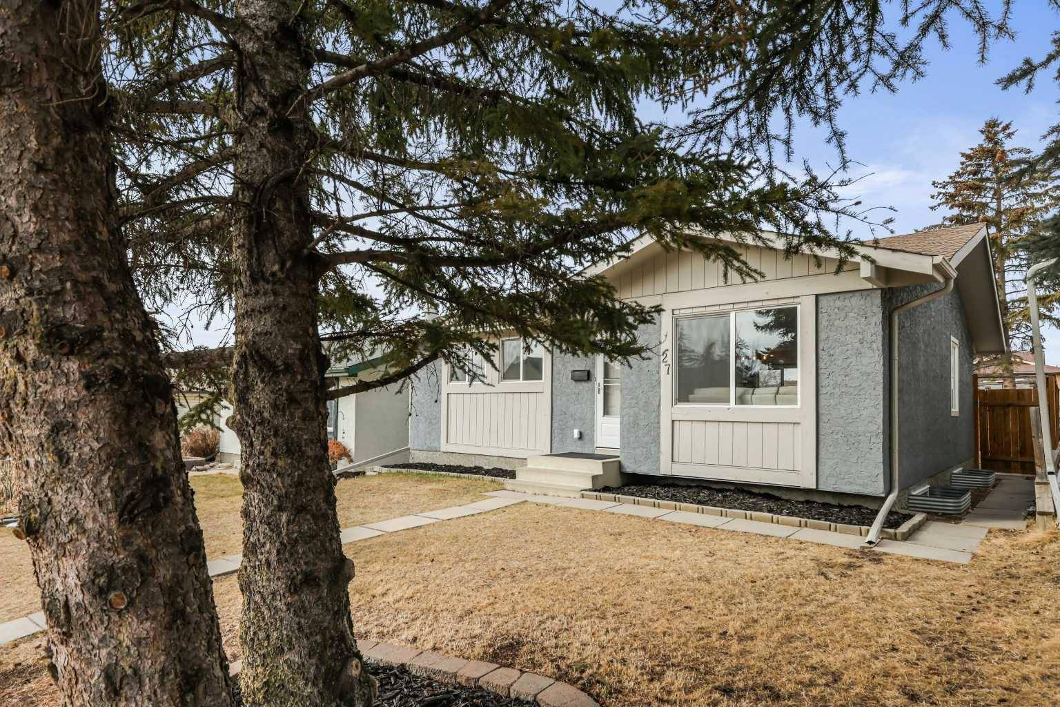 Calgary, AB T3G 5J4,27 Ranchlands CRES NW