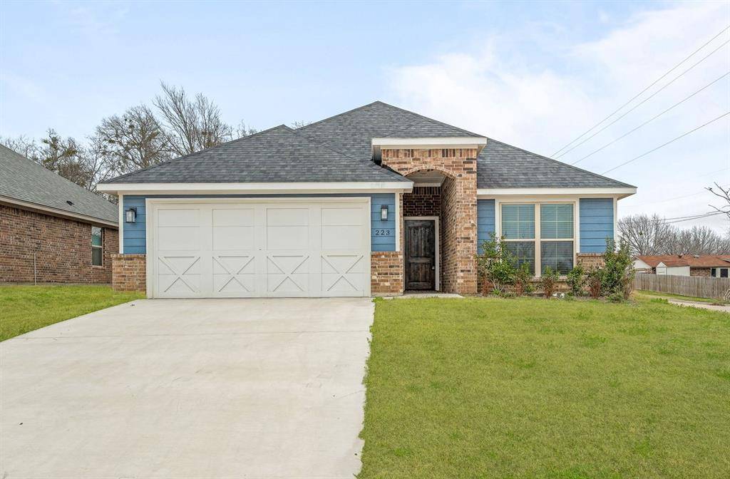 223 Clover Circle, Weatherford, TX 76086