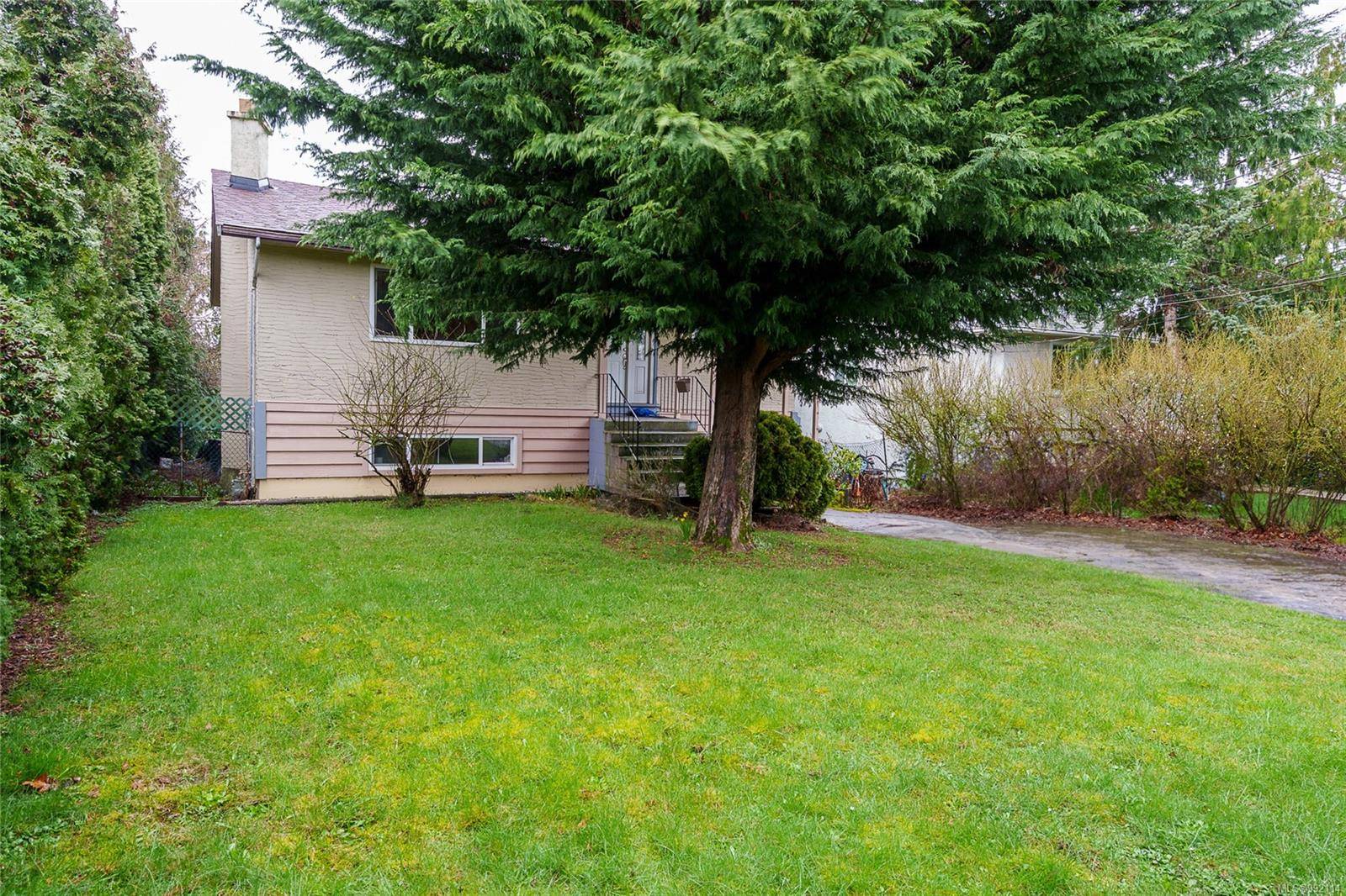 Saanich, BC V8N 2A4,1819 Feltham Rd