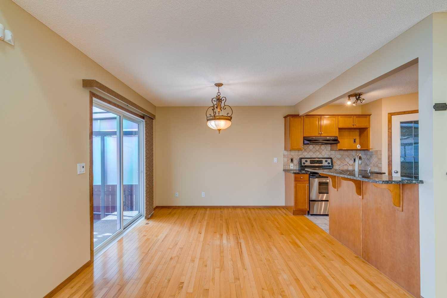 Calgary, AB T2Y 3Z2,413 Bridlewood CT SW