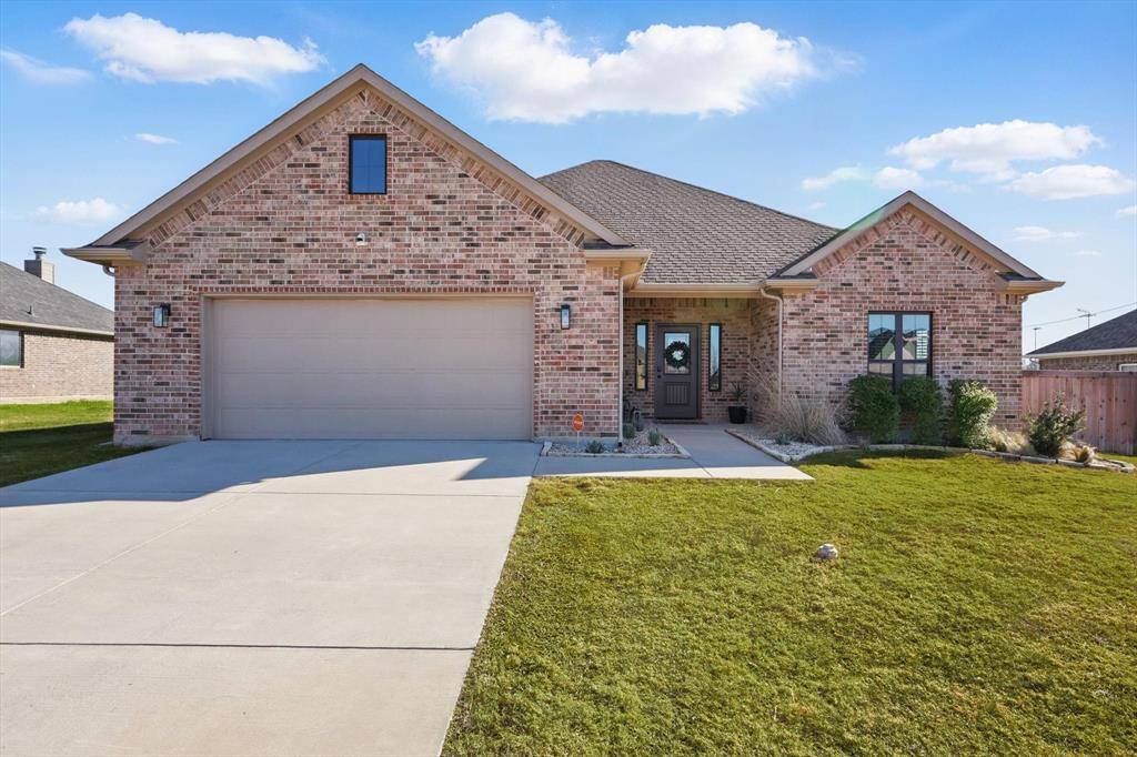 109 Prairie Grass Drive, Whitesboro, TX 76273