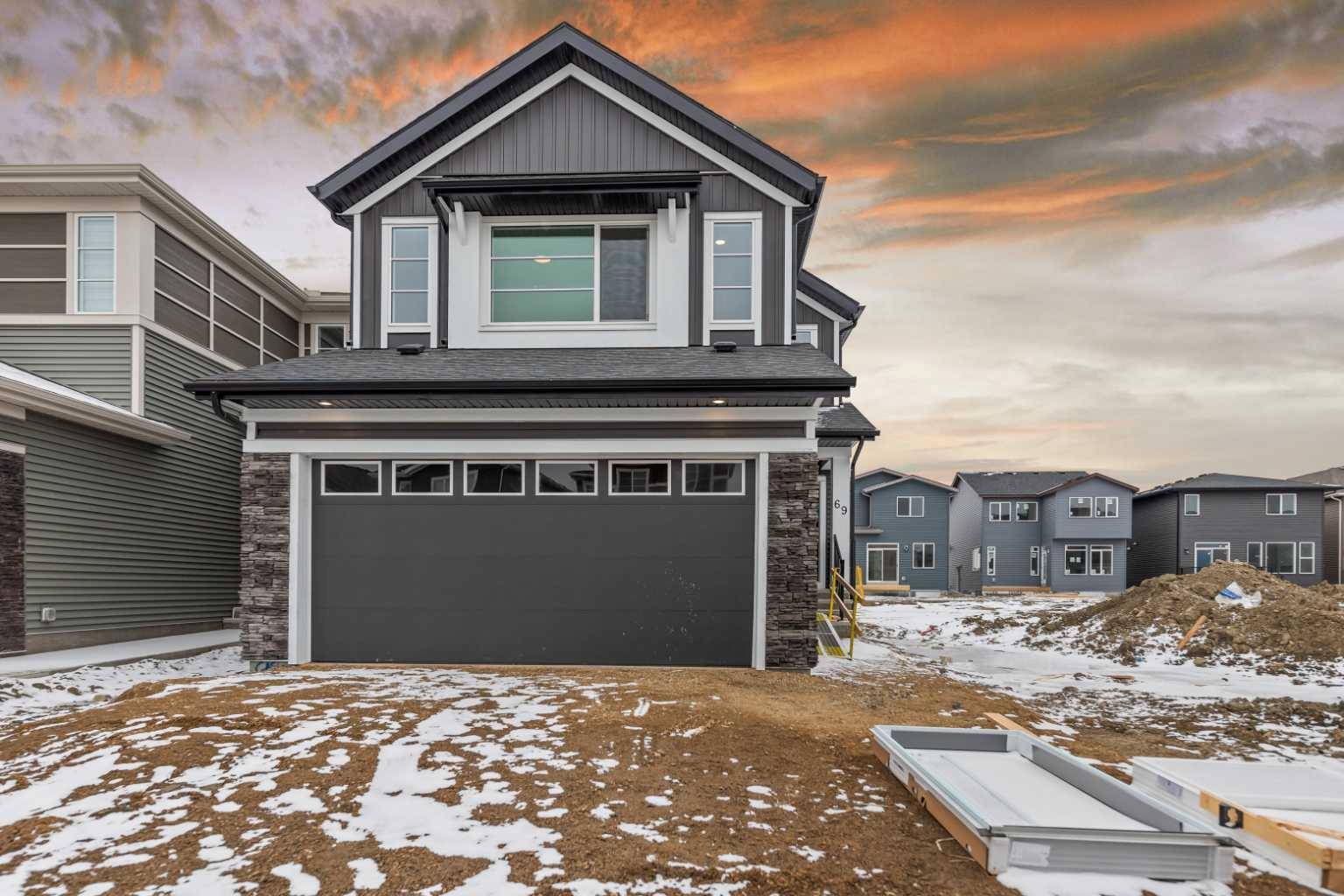 69 Corner Glen RD NE, Calgary, AB T3N 2L3