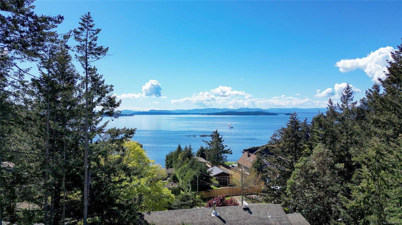 Pender Island, BC V0N 2M2,3731 Privateers Rd