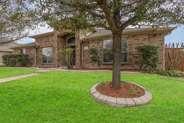 1200 Whispering Glen, Royse City, TX 75189