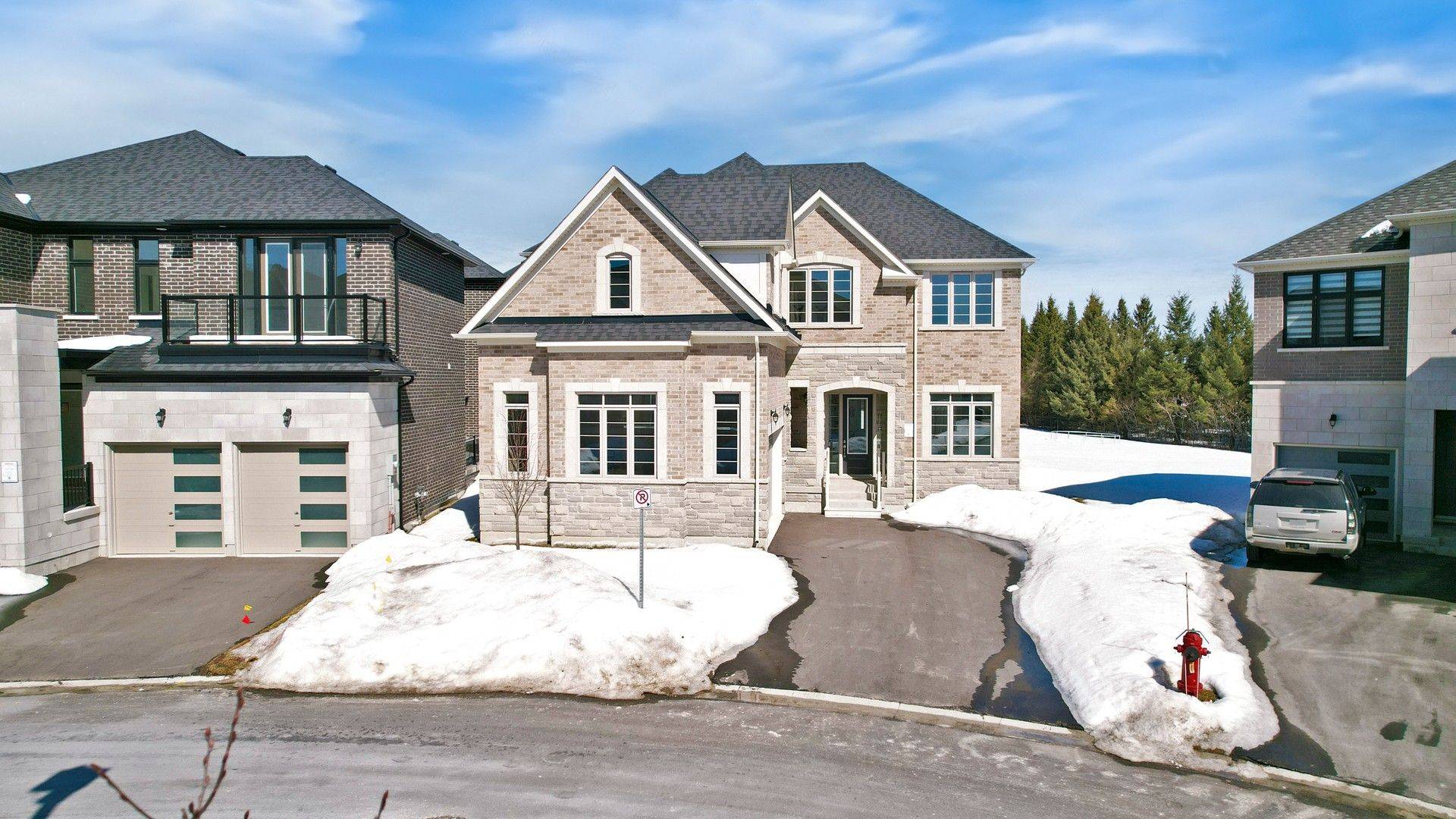 Whitchurch-stouffville, ON L4A 4W9,21 Joiner CIR