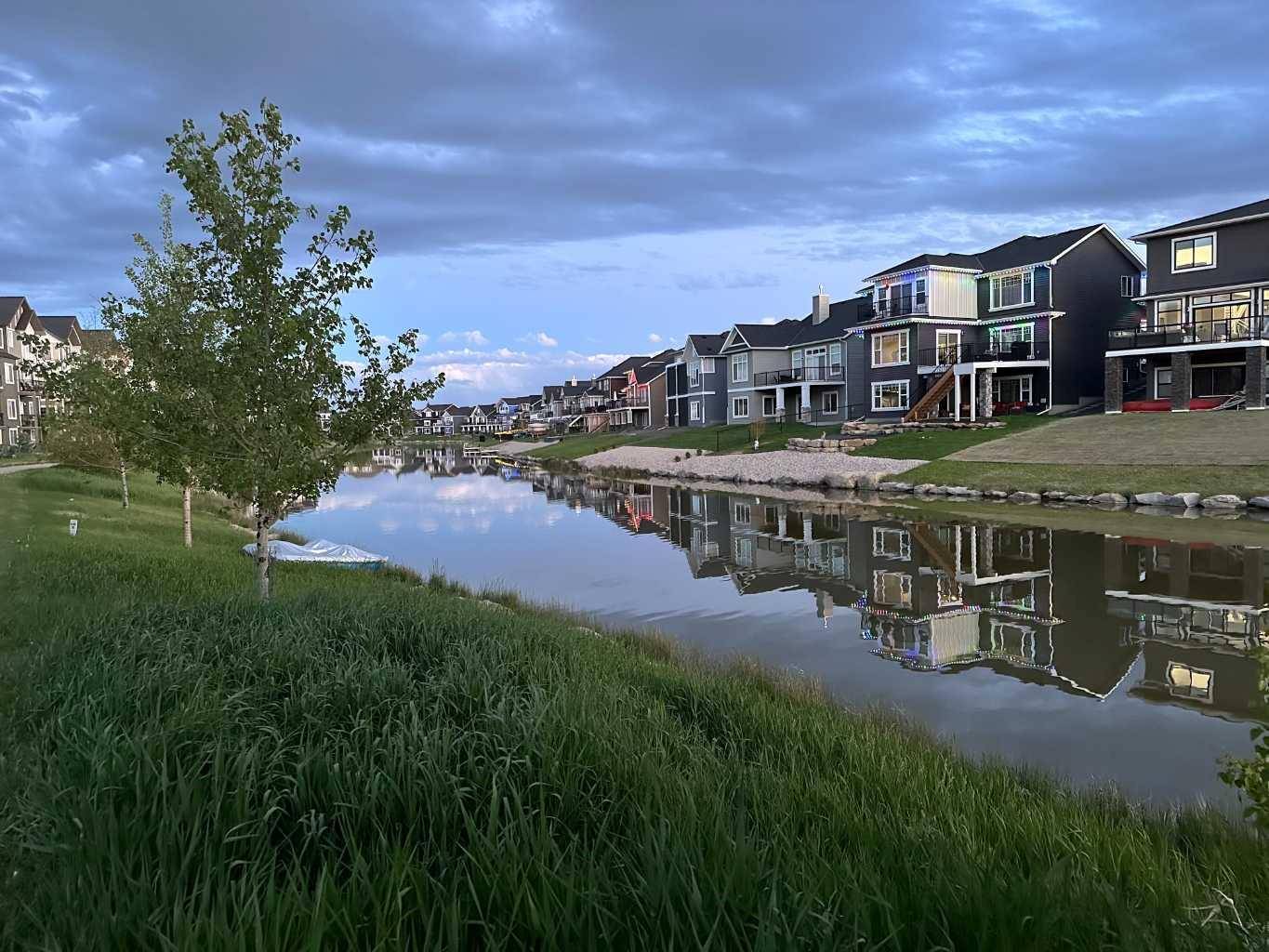 Airdrie, AB T4B 4L3,286 Canals XING Southwest