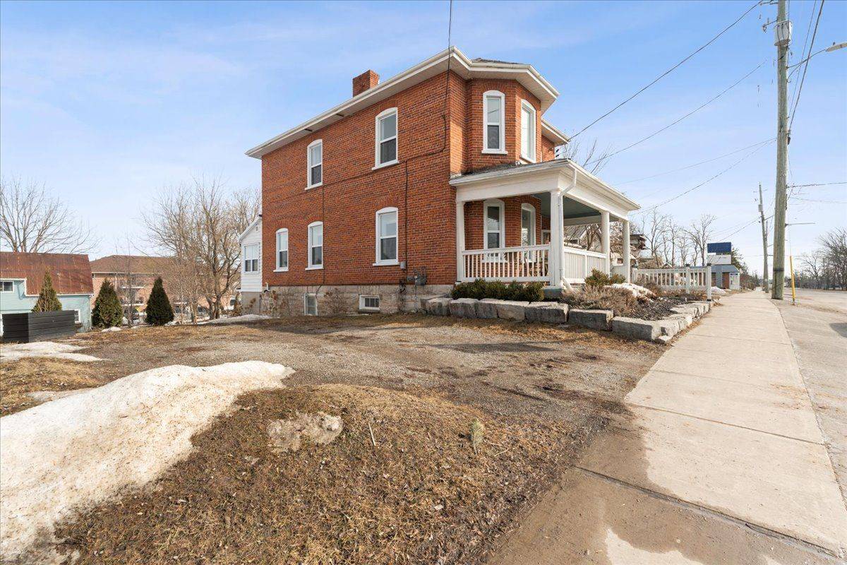 Madoc, ON K0K 2K0,117 Durham ST S