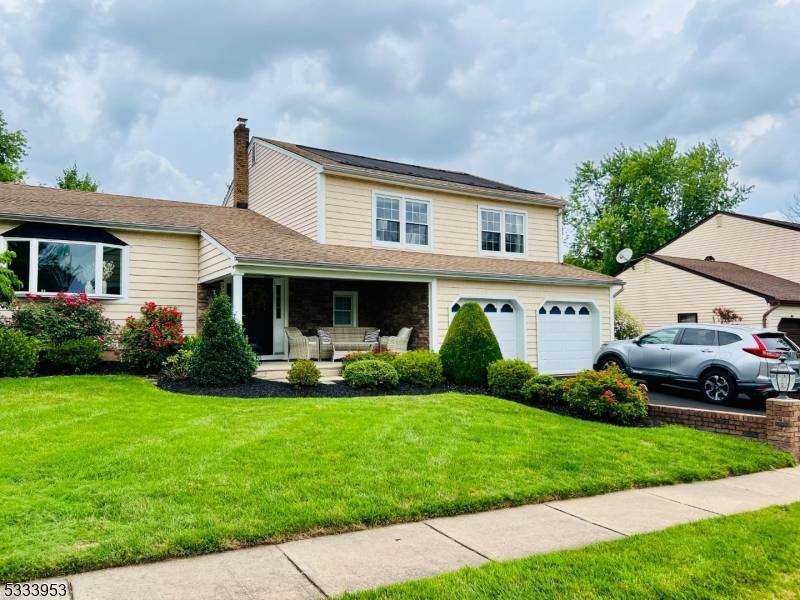 25 Heritage Dr, Edison Twp., NJ 08820