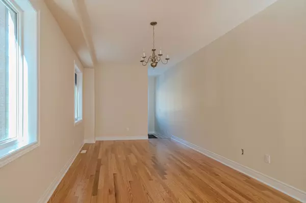 Brampton, ON L6R 0B8,34 Icon ST