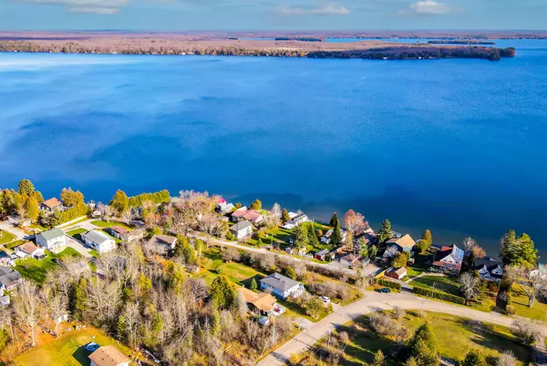 Kawartha Lakes, ON K0M 2B0,25 Lakeview Cottage RD