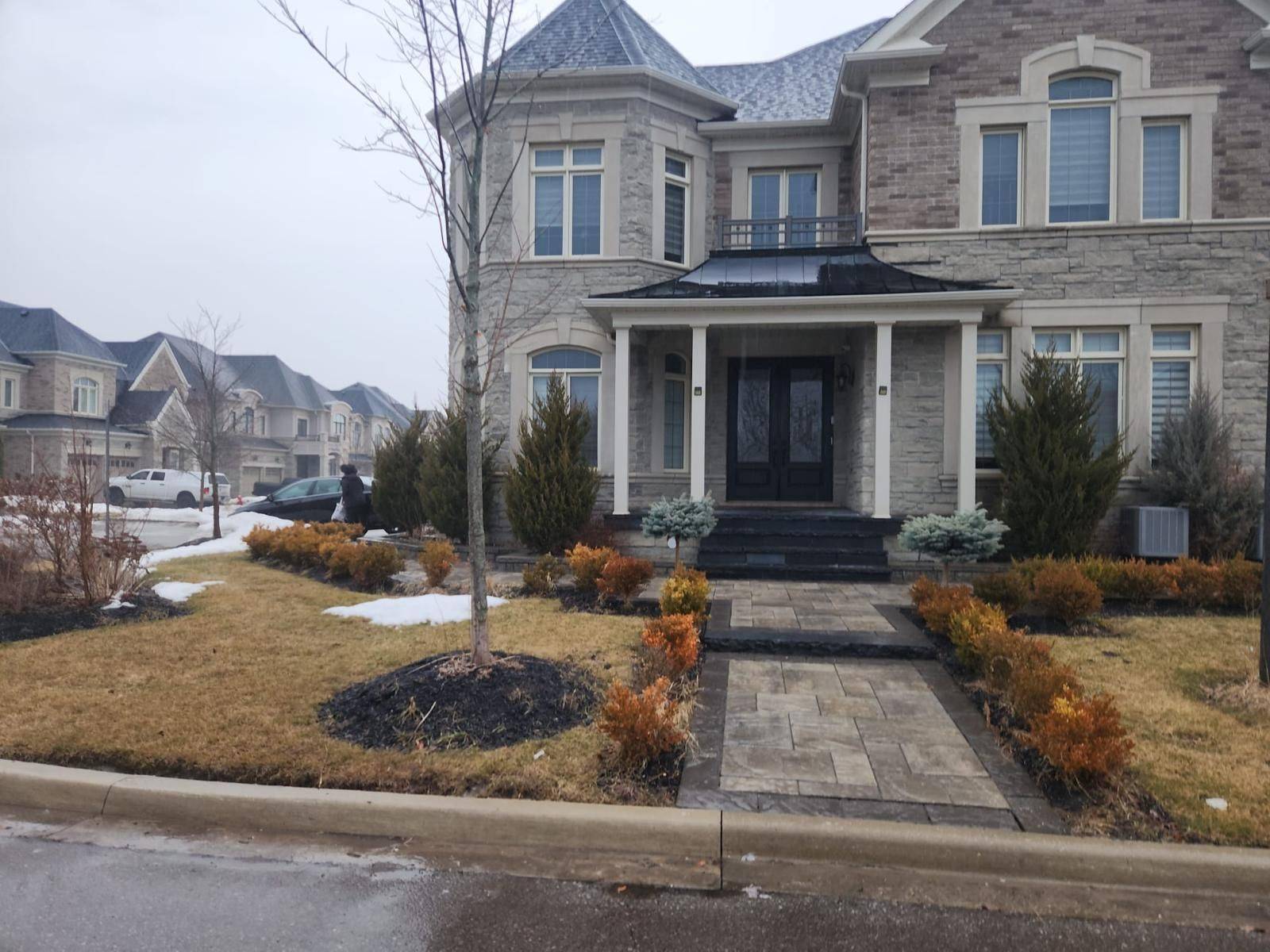 Brampton, ON L6P 4G9,15 Foothills CRES