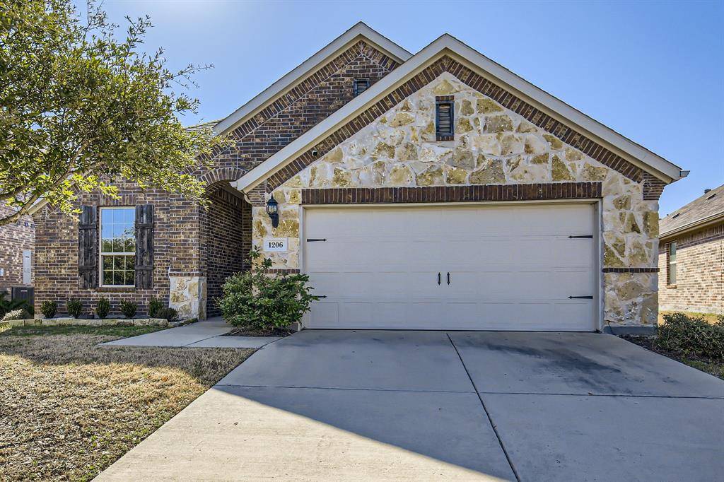 1206 Hundgate Way, Forney, TX 75126