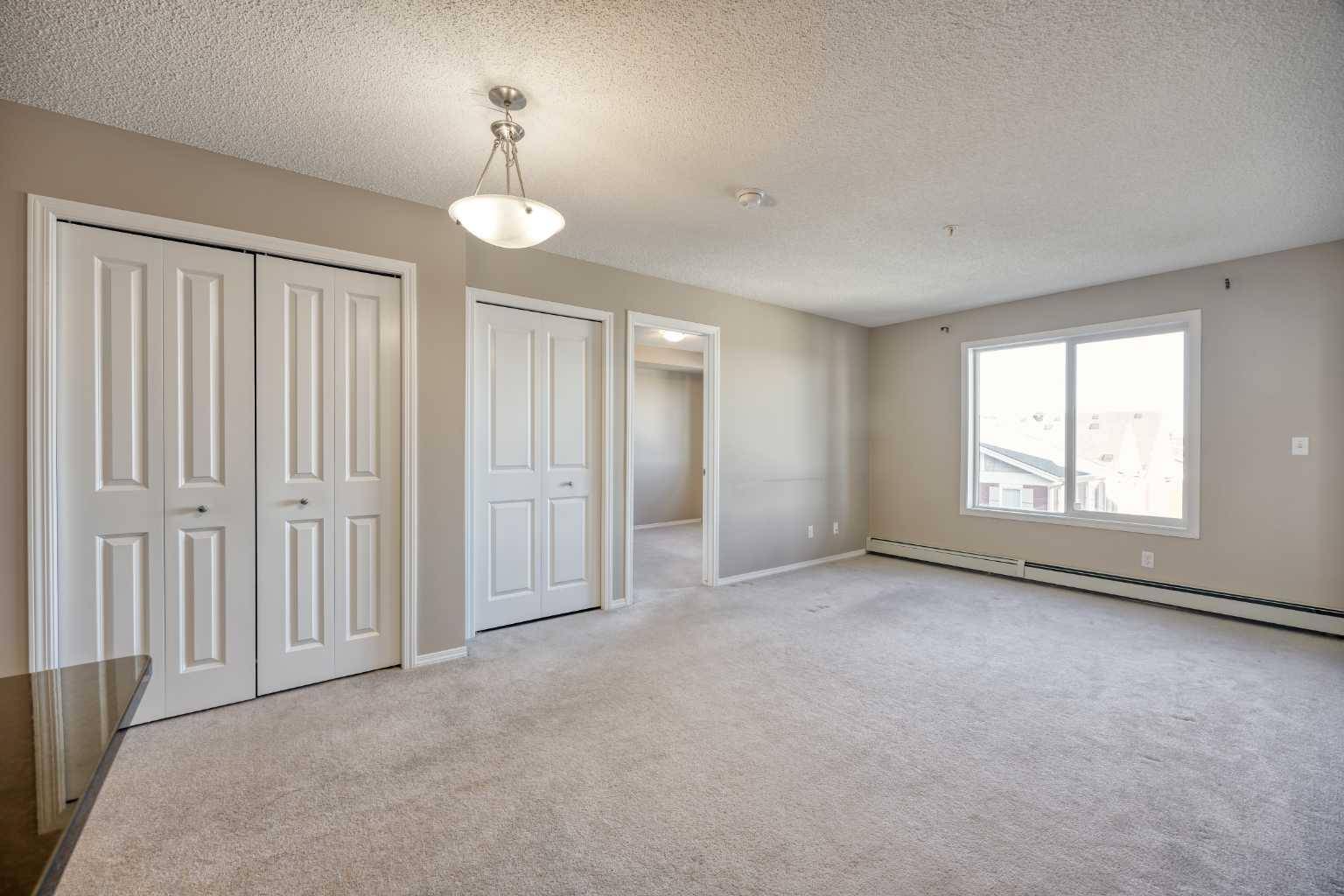 Calgary, AB T3R 0S3,195 Kincora Glen RD NW #323