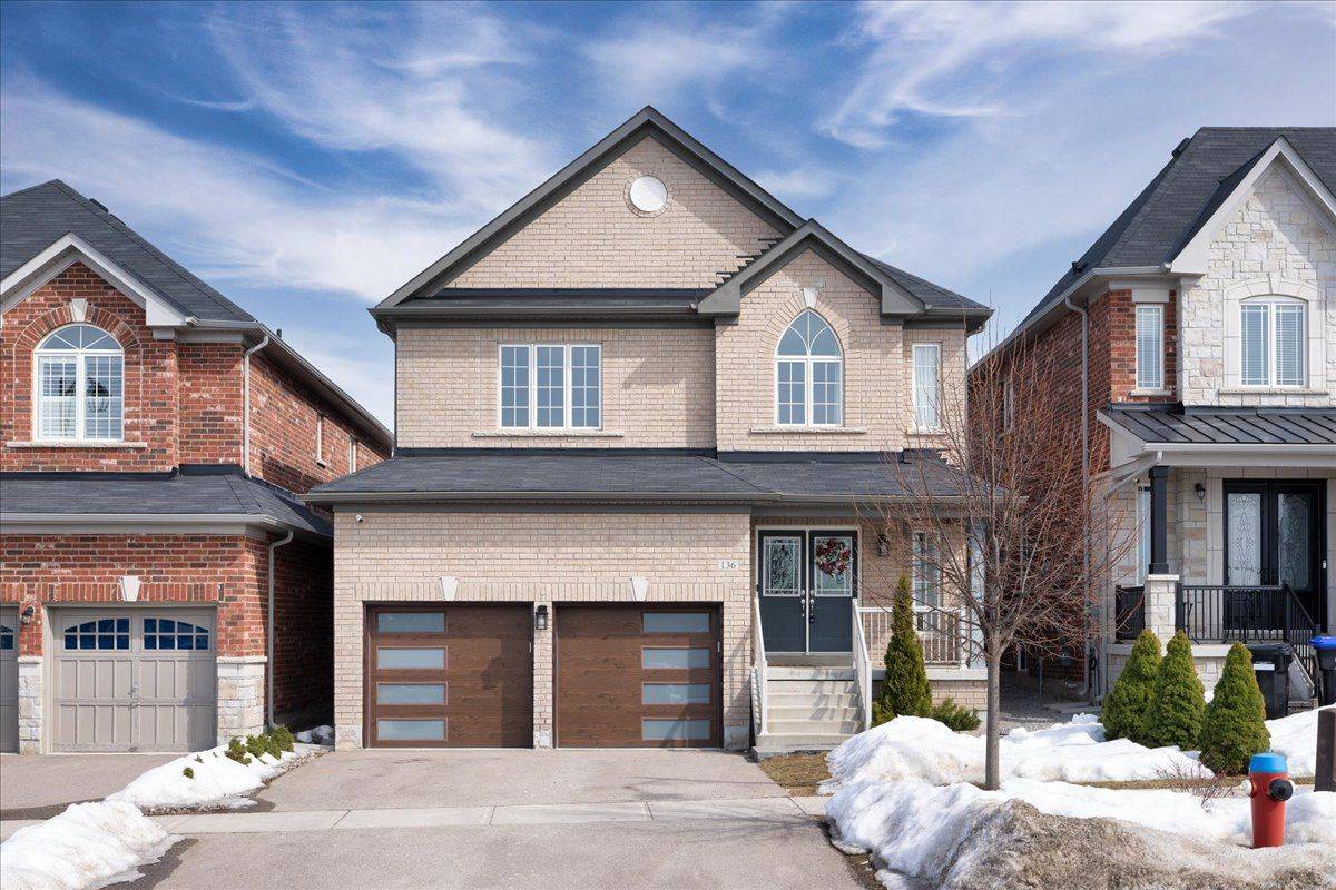 136 Noble DR, Bradford West Gwillimbury, ON L3Z 2A5