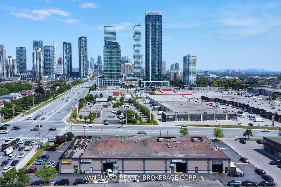 700 Burnhamthorpe RD W #2, Mississauga, ON L5C 2R9
