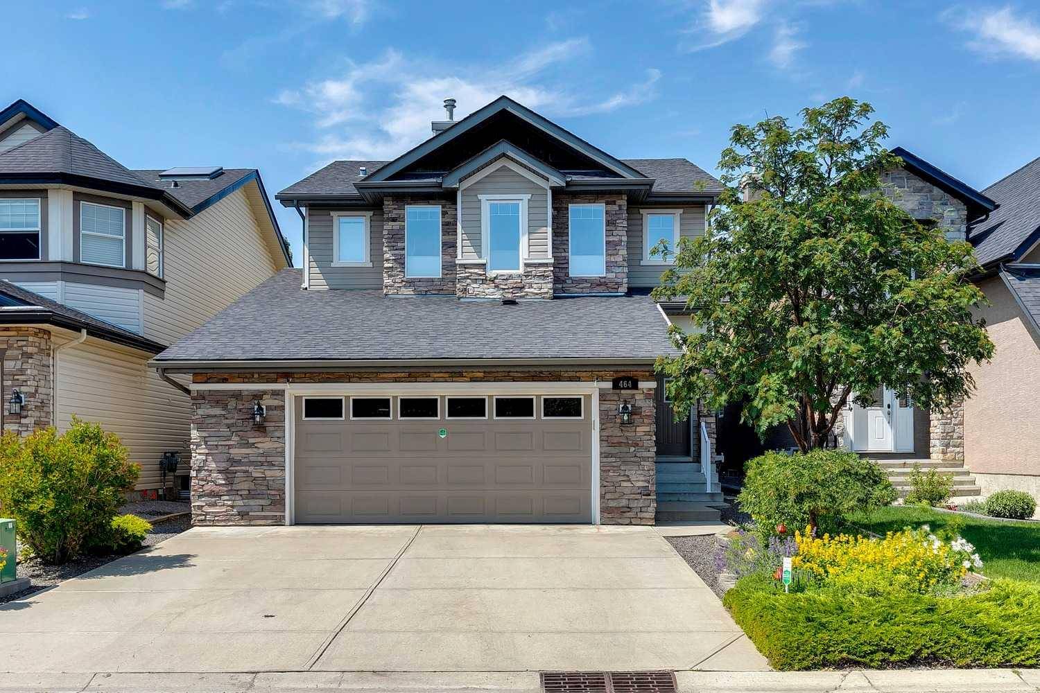 Calgary, AB T3R 1N1,464 Kincora Bay NW