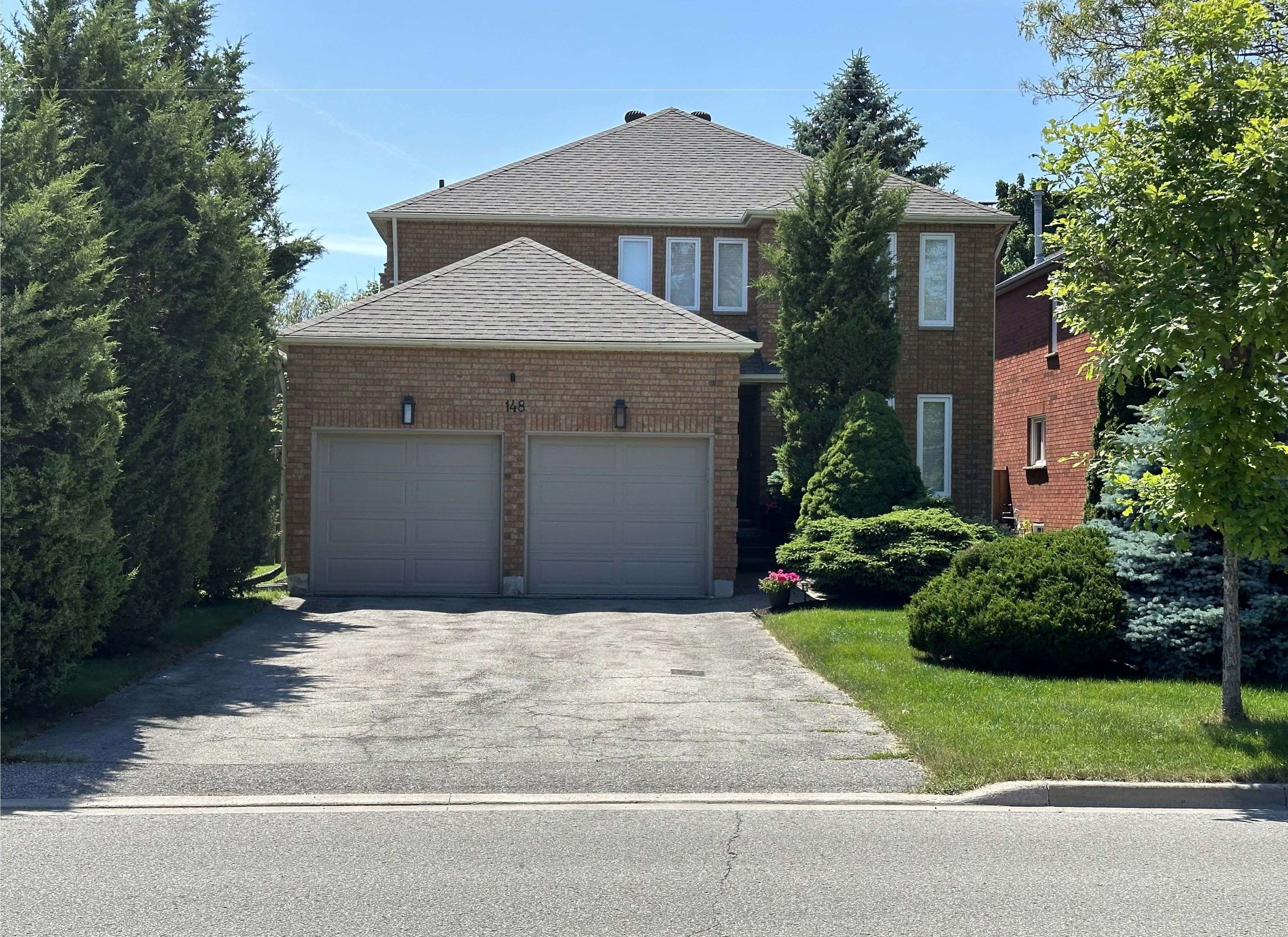 148 Mountbatten RD, Vaughan, ON L4J 7W2