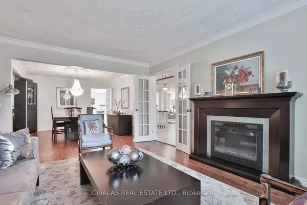 Richmond Hill, ON L4C 8C3,25 Sala DR
