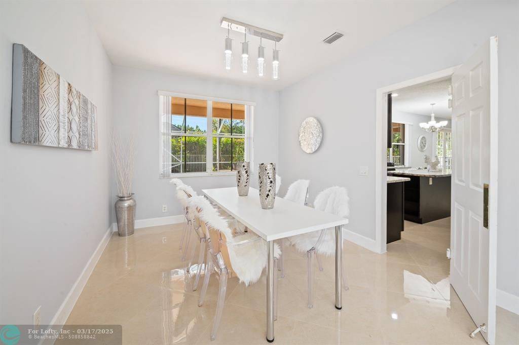 Weston, FL 33327,1238 Chenille Cir