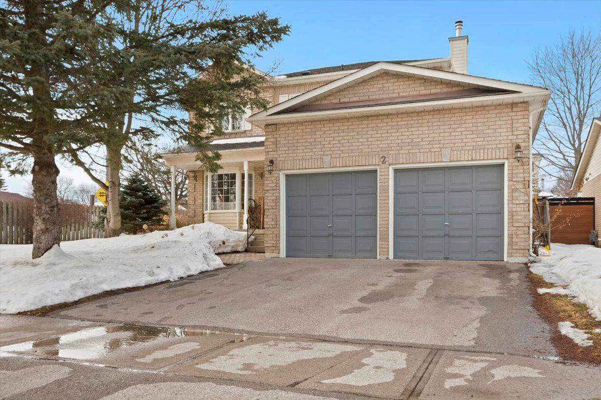 2 Resnik DR, Clarington, ON L1B 1K5