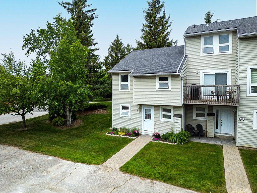 Blue Mountains, ON N0H 2P0,127 ALFRED ST W #81