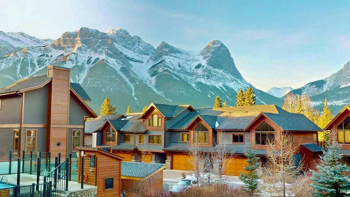 707 Spring Creek DR SE #206, Canmore, AB T1W 0K7