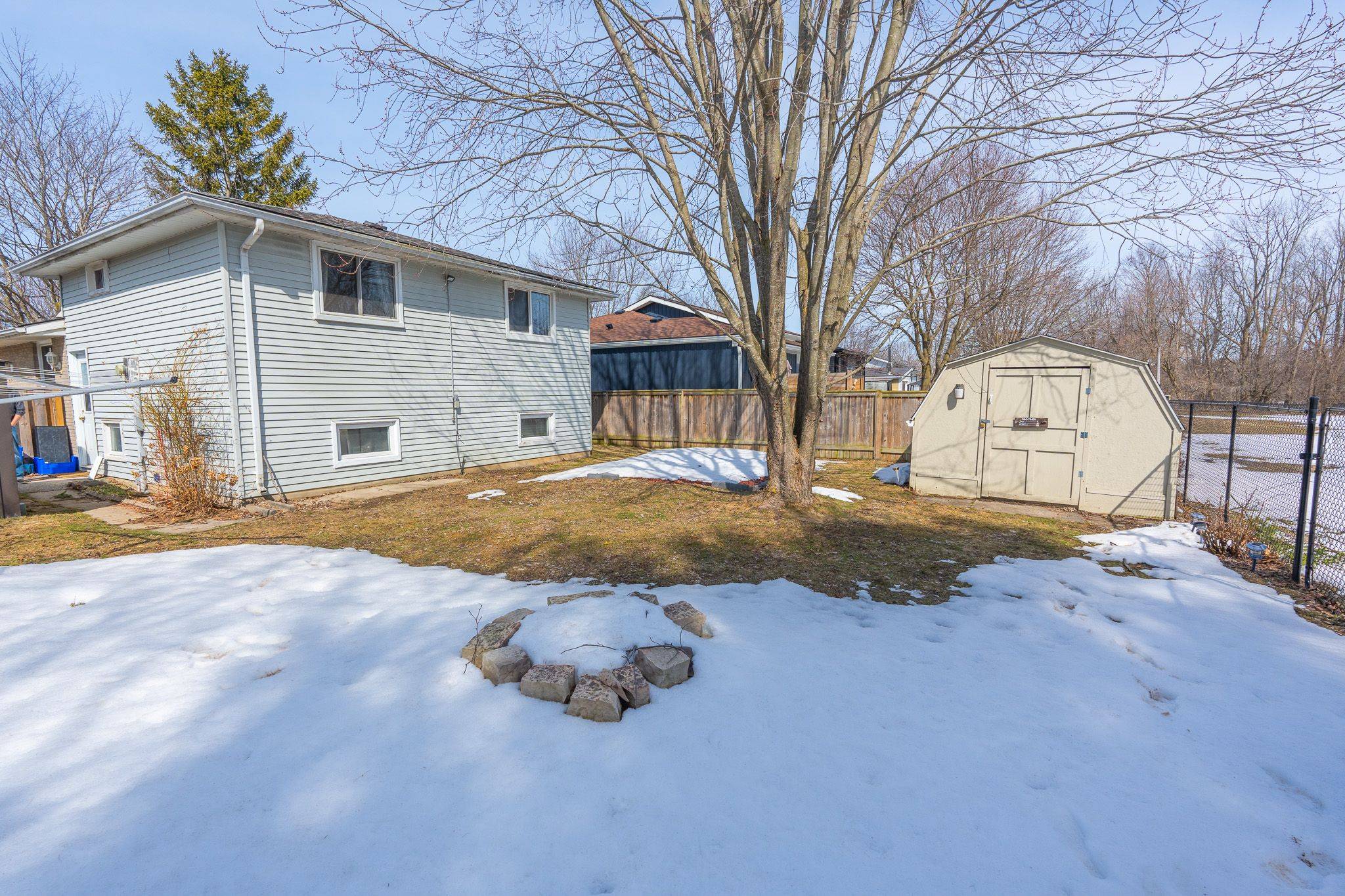 Kincardine, ON N2Z 1V7,629 SCOTT ST