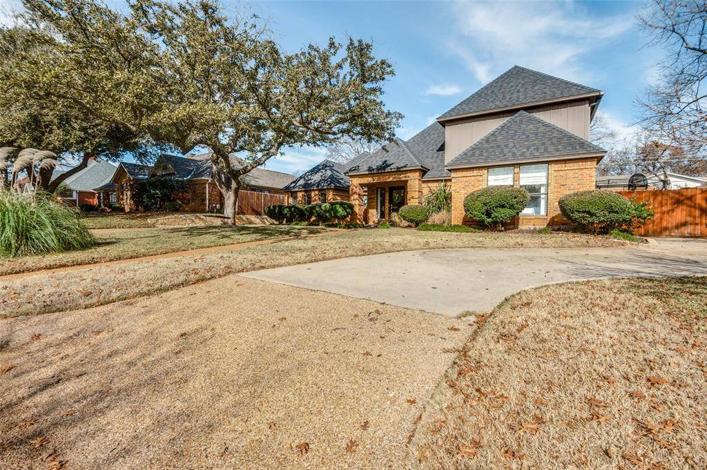 Grapevine, TX 76051,2934 Woodland Hills Drive