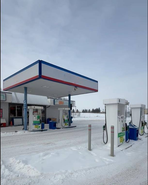 Ponoka, AB T4J1M1,2222 2A HWY N