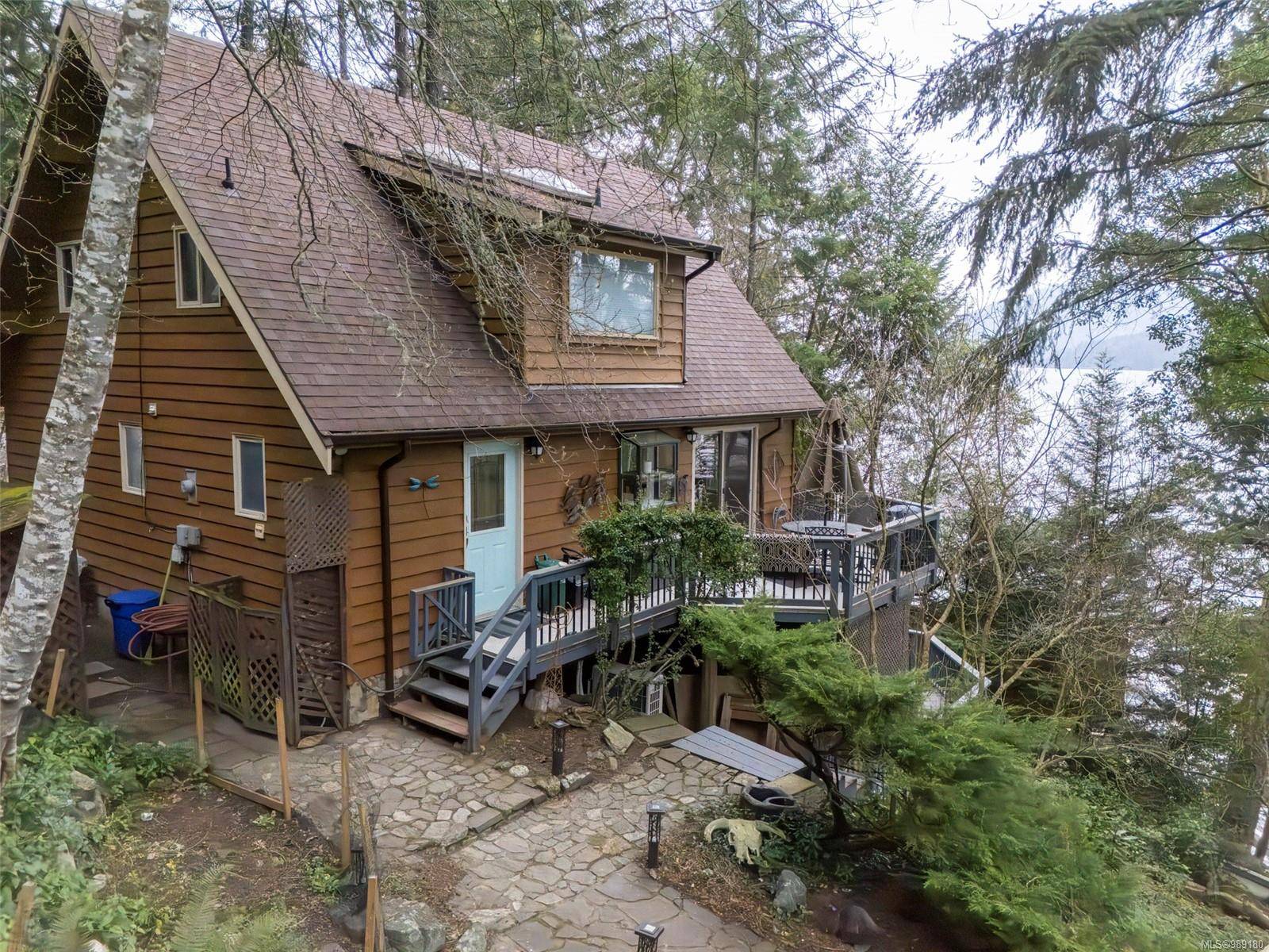 694 Arbutus Ave, Duncan, BC V9L 5X5