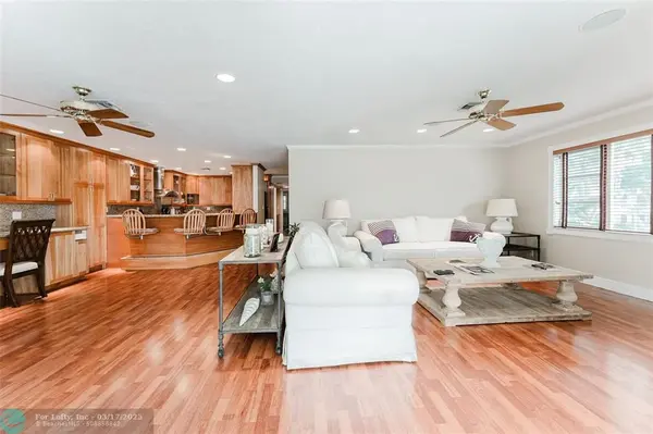 Fort Lauderdale, FL 33308,3090 NE 48TH ST #207