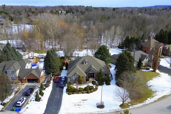 Hamilton, ON L0R 1H1,12 Parkshore PL