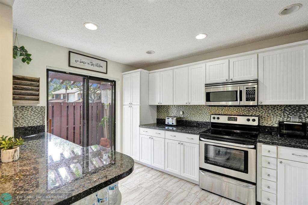 Pompano Beach, FL 33066,4338 N Carambola Cir #4338