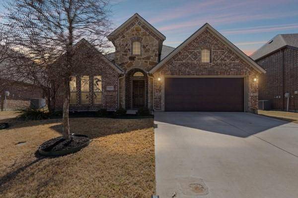 11805 Dixon Drive, Fort Worth, TX 76108