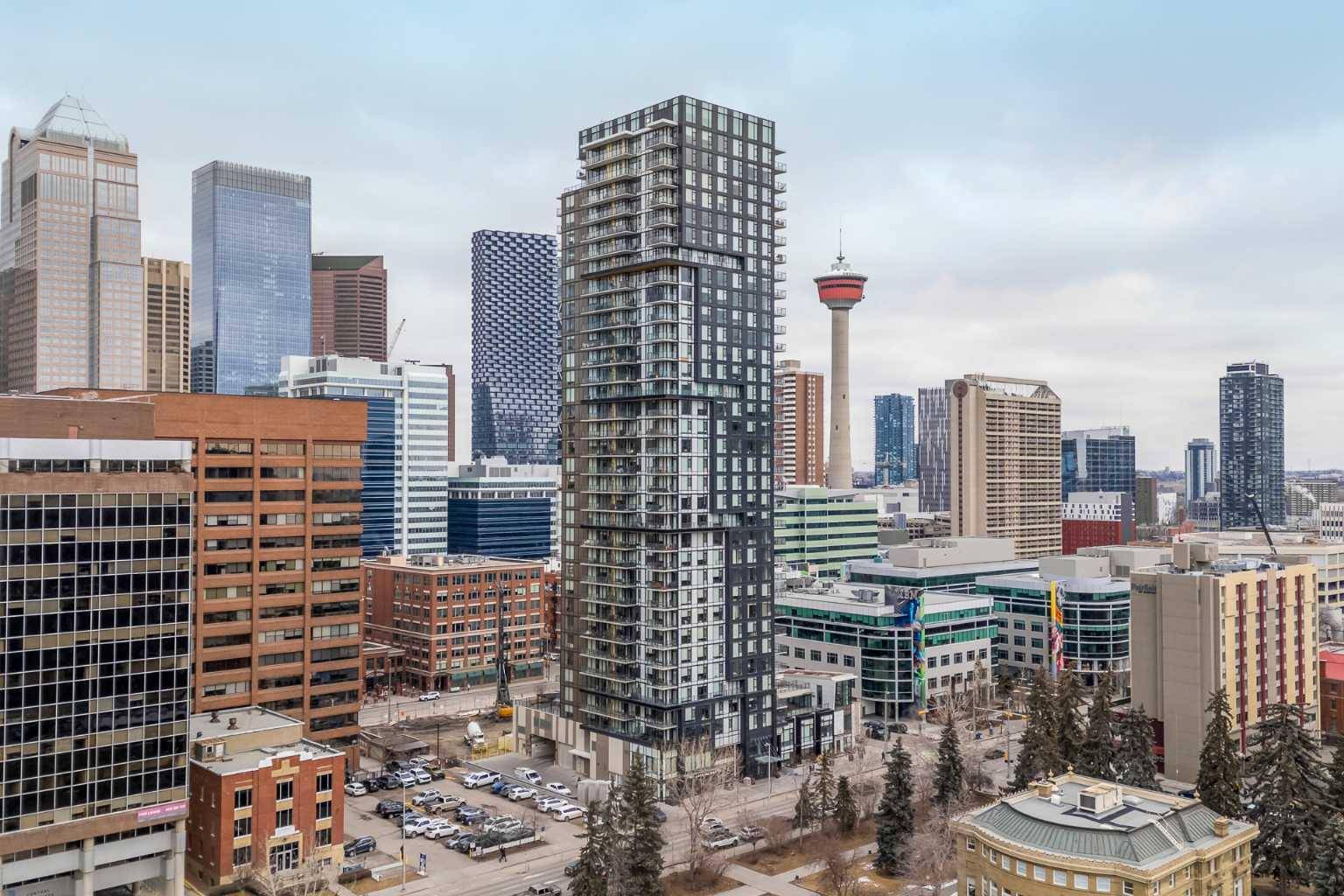 Calgary, AB T2R 1B5,310 12 AVE Southwest #2407