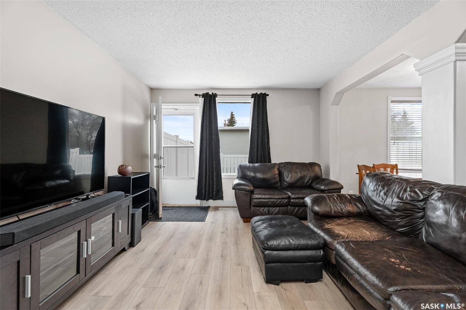 Moose Jaw, SK S6H 3E5,1292 D Gordon ROAD #6