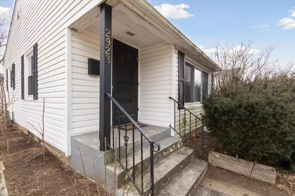 Rockford, IL 61107,2923 Buckingham