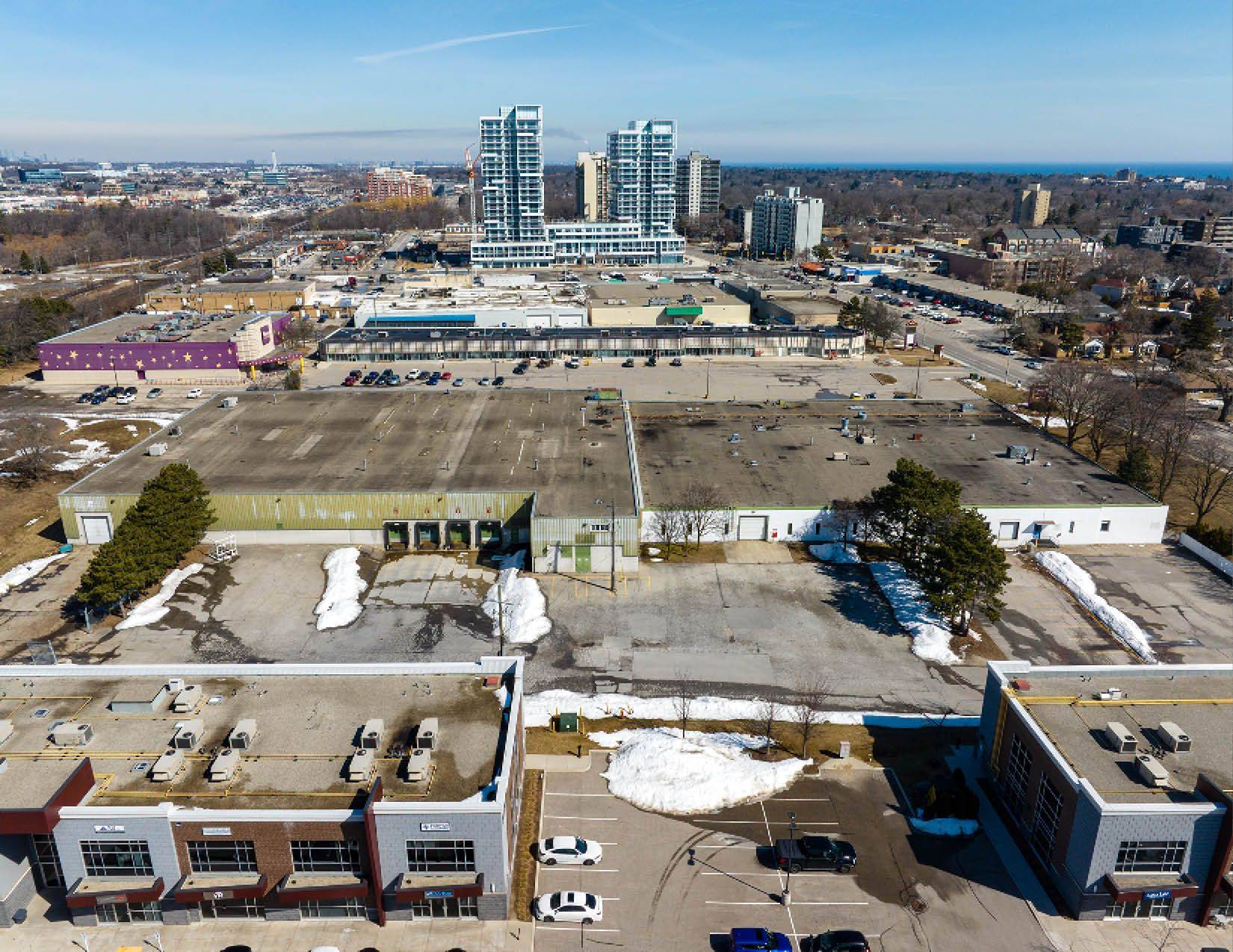 Oakville, ON L6K 0H5,201 Speers RD