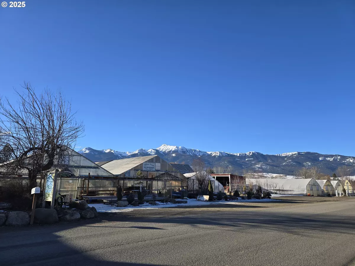 Enterprise, OR 97828,118 FISH HATCHERY LN